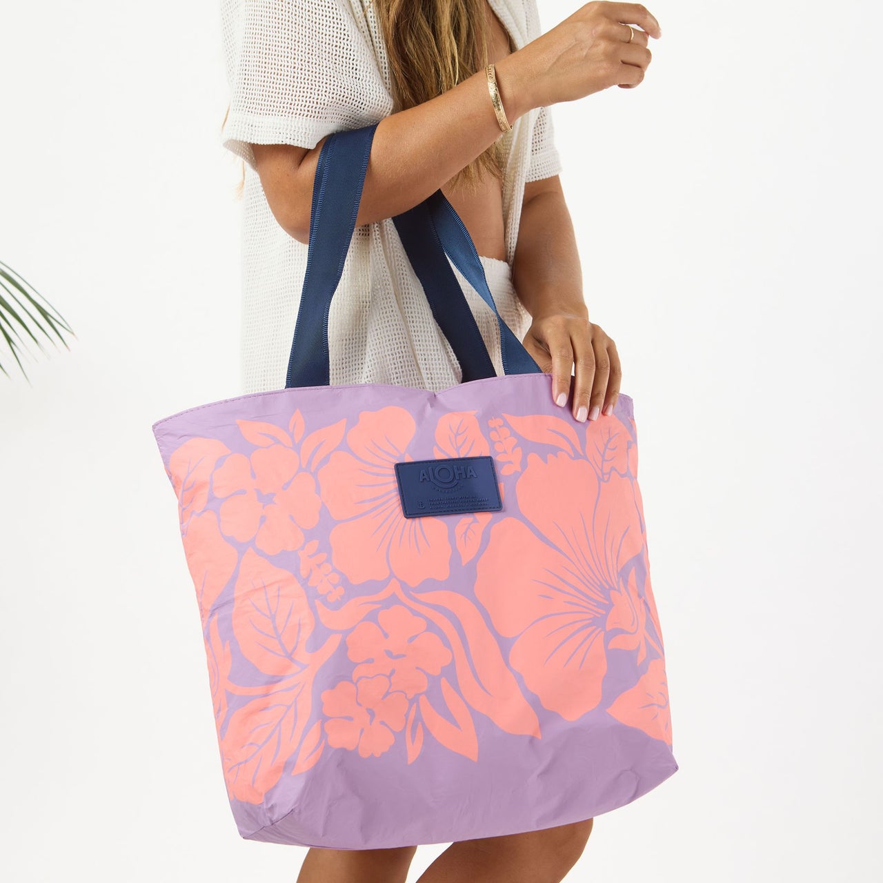 ALOHA Collection Totes and Crossbodies | Olivia Clare Boutique ALOHA Collection Totes and Crossbodies | Olivia Clare Boutique