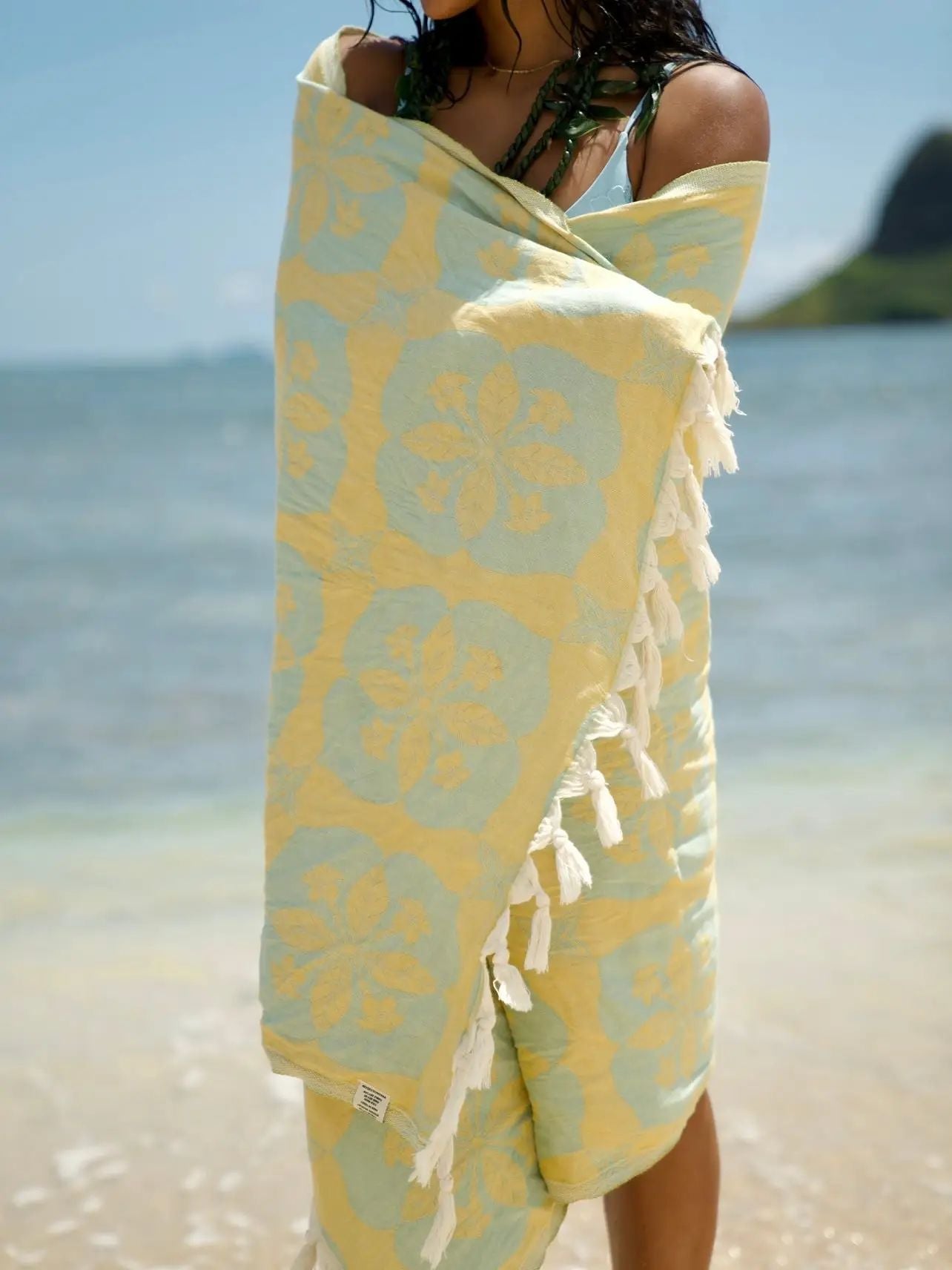 Vintage Kenikeni Glow Luxe Hawaiian Beach Towel - Eha Culture